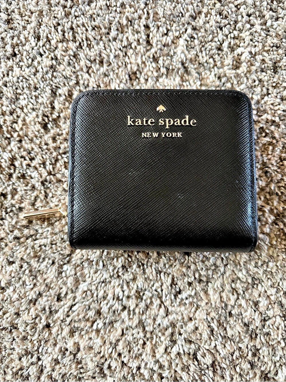 kate spade staci saffiano leather small z Black Wallet NWT
